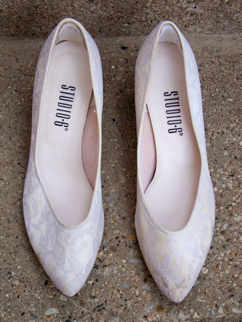 Studio 6 Women's Lace Heels, Size 6.5